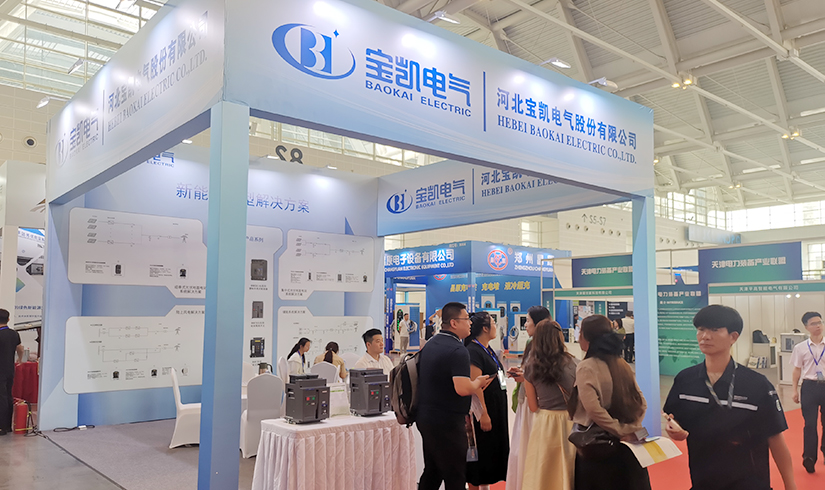 暴击行业天花板！jinnian金年会硬核技术亮相天津清洁能源展，引央视记者及能源产业巨头现场“挖宝”